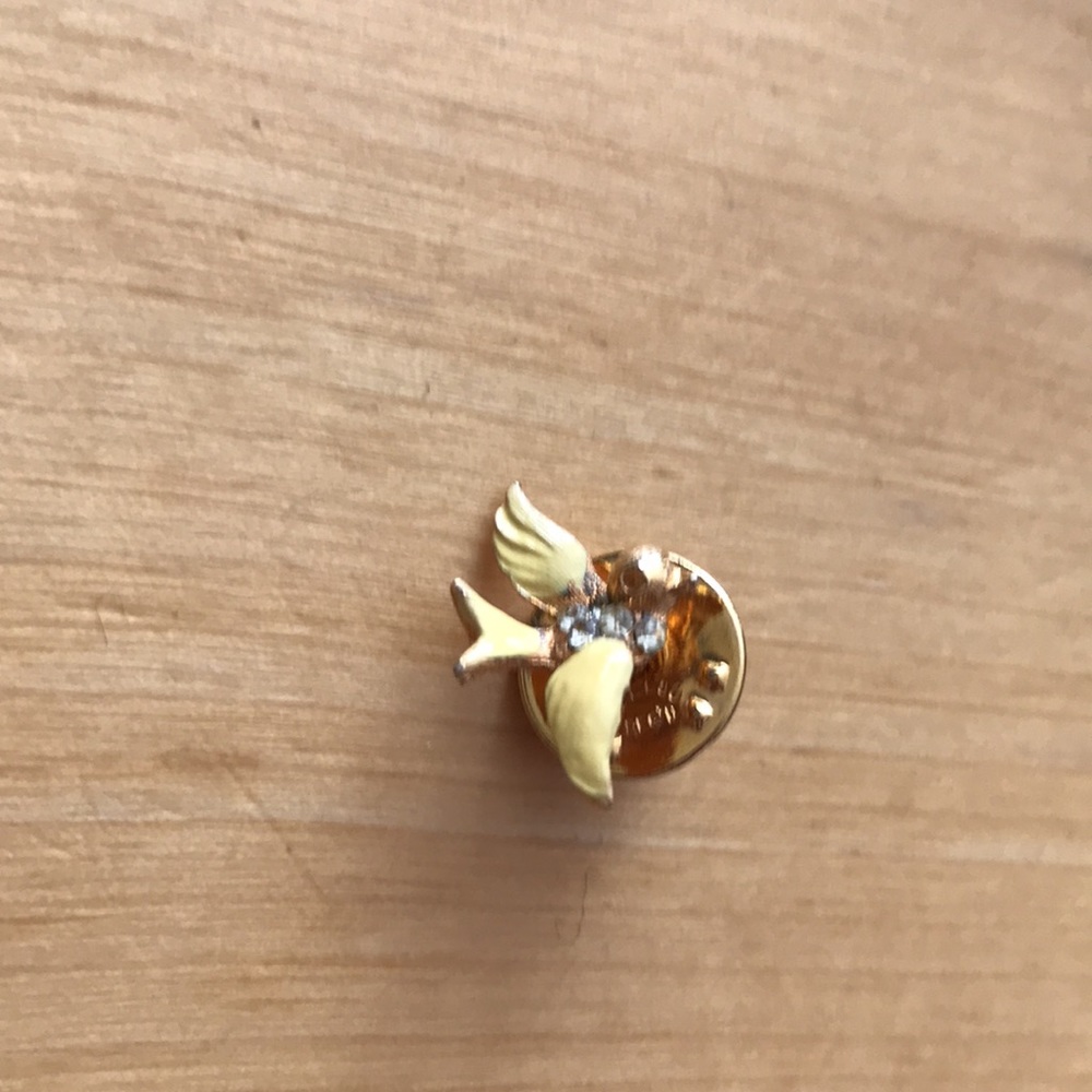 Bundle 3 for $10  Vintage gold toned and enamel yellow bird with a bit of bling.